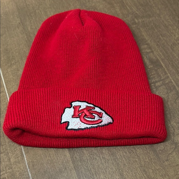 Other - Men’s Beanie With Chiefs Logo